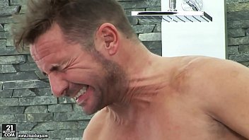 free 西洋男女836david 忍住射精叫聲的表情 video