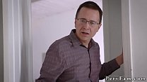 free мачеха трахает падчерицу патрона мамаша конферансье секс на день рождения жопа не для отчима video