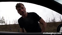 free одинокая автостопщица сосет и трахается в анал для поездки в город video