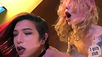 free сексуальная телочкатрансвестит делает минет затем шпилит задницу video