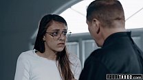 free puro tabu padre convence jovem nervosa a desistir de sua virgindade anal video