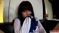 free 人生初潮吹き大洪水のツルピタ 瞳の大きな可愛いぴちぴち18歳が 服で20回以上のイキ祭りちびっこ体型貧乳ちっぱいさんスカートに正常位で中出し個人撮影　ハメ撮り　オリジナル　セーラー服 アヘ顔 アクメ 会話　手マン video