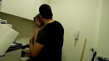 free я пошел к моему другу и встречался с теткой шлюхой и я дал ее впечатляющий трах video