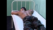 free солдат без разрешения арестован и трахнут принимает сперму в рот video