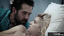free у арьи фэй может быть сломана рука но она все еще хочет член video