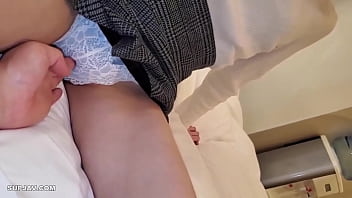 free お嬢様系のパイパン女子と玩具プレイを楽しんで濃厚ご奉仕からの生中出し二回戦 video
