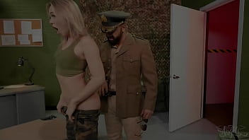 free эмма роуз очень серьезно взялась за работу шпиона и даже трахается с генералом доминик пасифико trans angels video