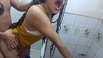 free sou a enteada preferida do meu padrasto vou no banheiro pra ele foder minha bunda estou com muito tesão e o pau video