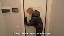 free новая горничная не справилась со своей задачей поэтому ей пришлось работать дырками и получать сперму в рот video