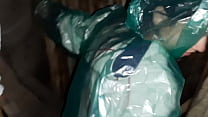 free незнакомка попросила меня переждать дождь в моем сарае и в знак благодарности довела меня до оргазма lesbian video