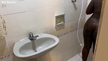 free моя подруга приехала из анголы и попросила остаться дома я сказал можно но ей пришлось отдать мне свою киску video