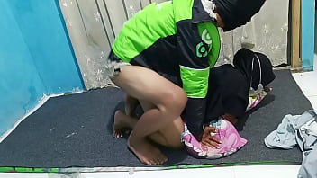 free пранк заказывая gojek и приглашая тебя заняться сексом дома video